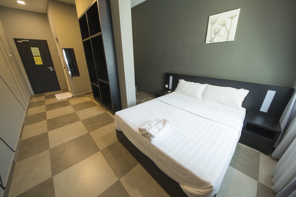 Elite Hotel Muar 10/50
