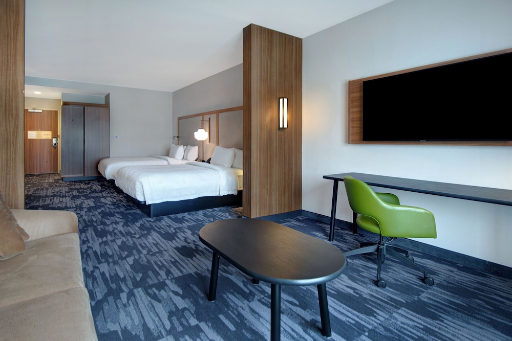 Fairfield Inn & Suites Rochester Hills 14/34