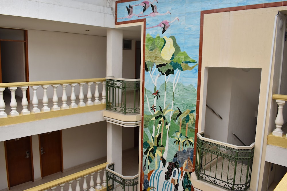 Hotel Baluarte 58/73