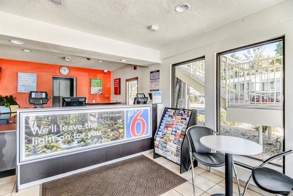 Motel6 Stockton, CA - North 12/46