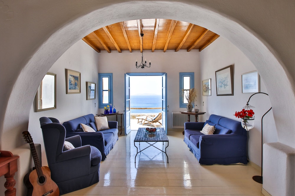 Anerousses Mykonian Traditional Houses 22/50