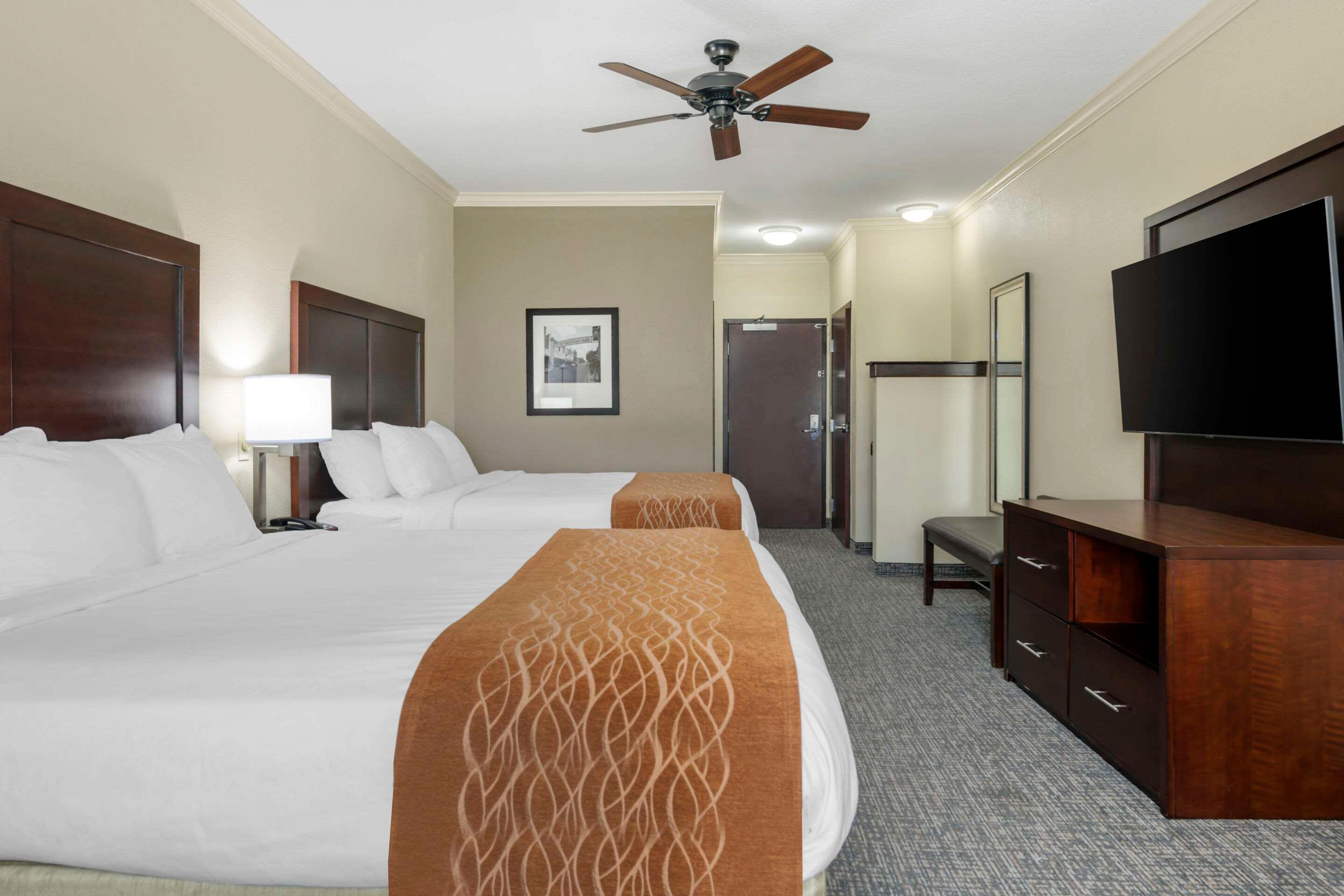 Room, 2 Queen Beds, Comfort Inn and Suites Fort Worth Fossil Creek 2/5