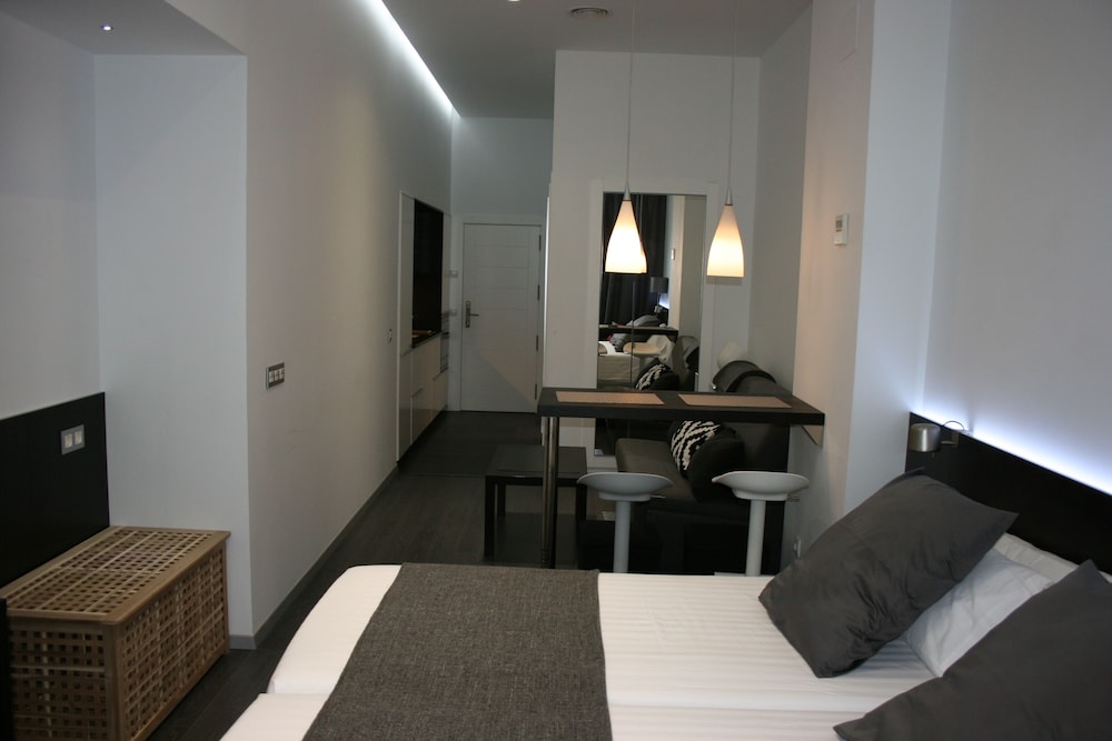 Hotel Mendez Nunez 33/49
