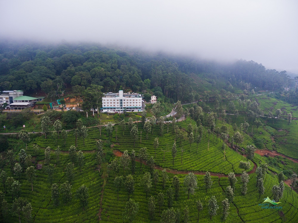 MISTY MOUNTAIN RESORT 60/64