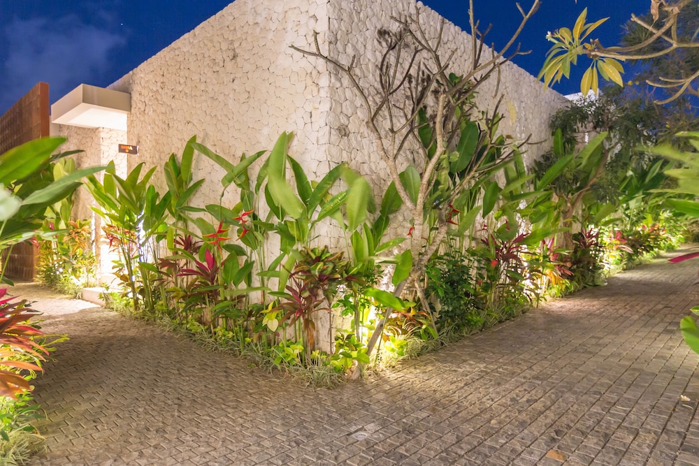 Akhyana Village by Bali Villas R Us 43/50