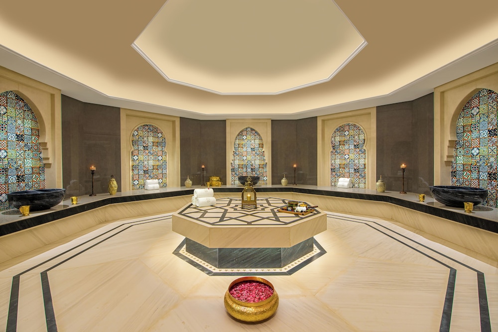 Taj Gandhinagar Resort and Spa 26/52