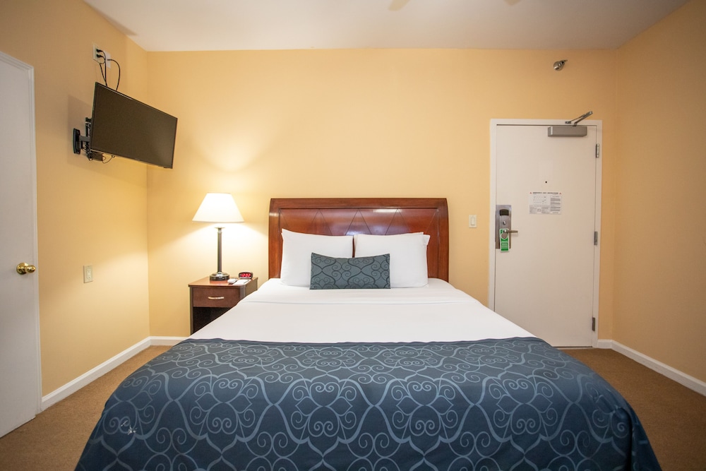 The Hotel Hollywood - Westsiderentals 16/75