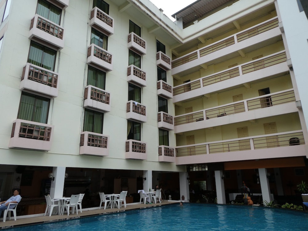 Mango Lagoon Place 3/50