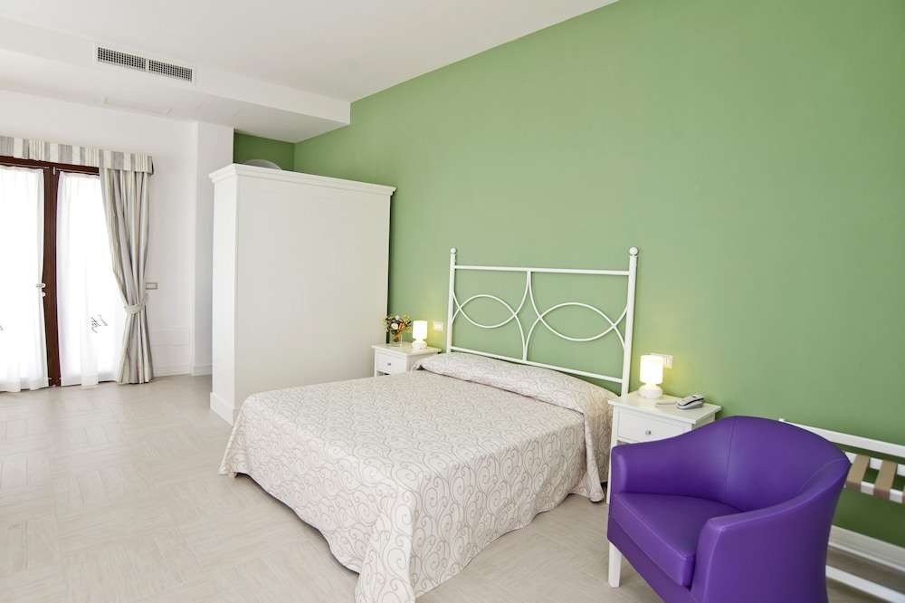 Hotel Residence Il Porto 22/69