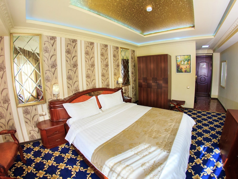 Cron Palace kosher Tbilisi Hotel 10/50
