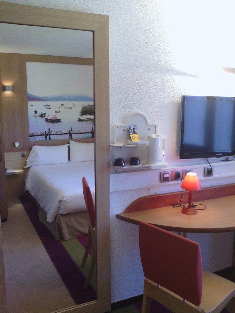 Ibis Styles Annecy Gare Centre 13/58