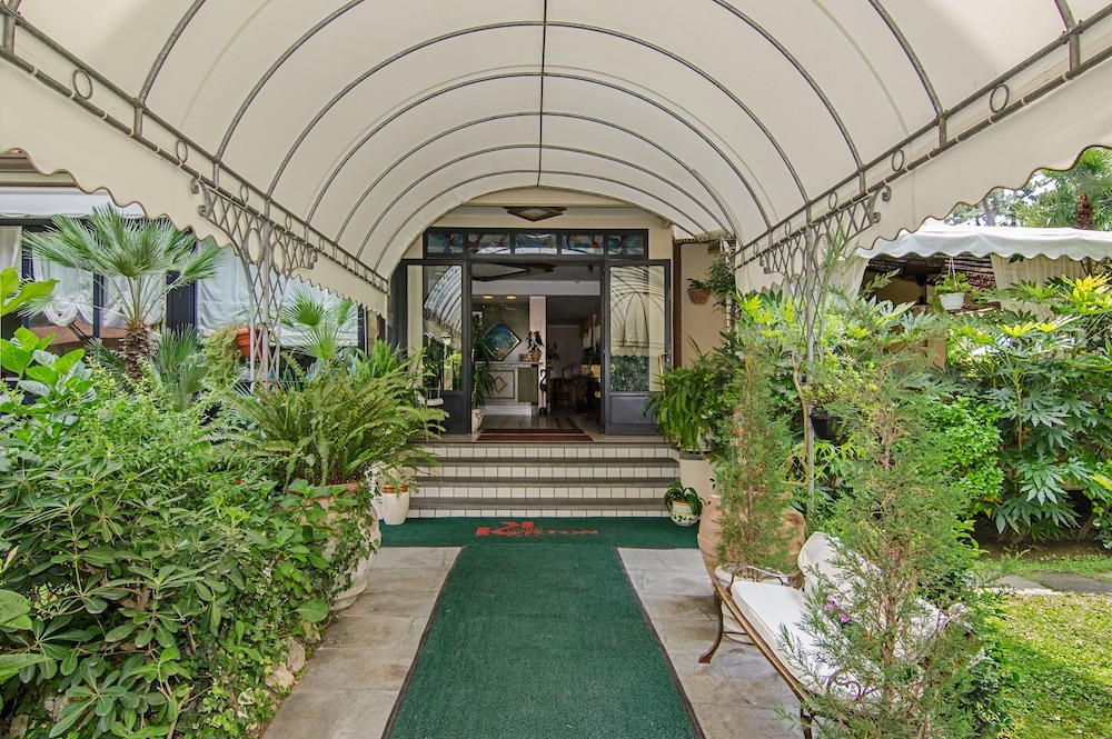 Hotel Kyrton 41/50