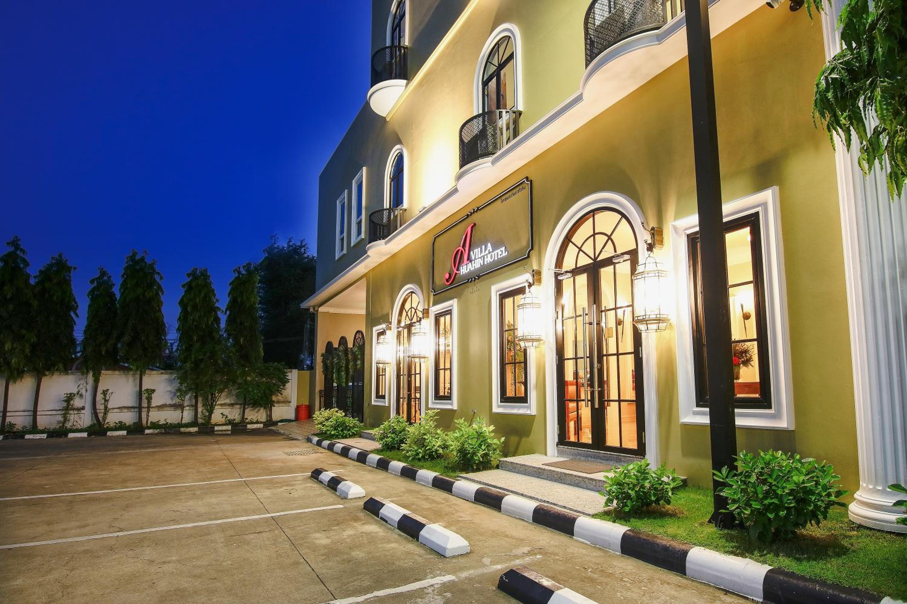 A Villa Huahin Hotel 47/49