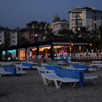 Delfino Boutique Apart Hotel 13/58