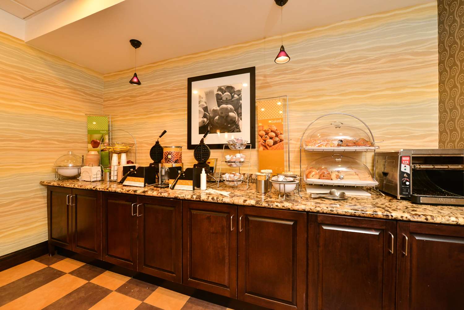 restaurant cafeteria