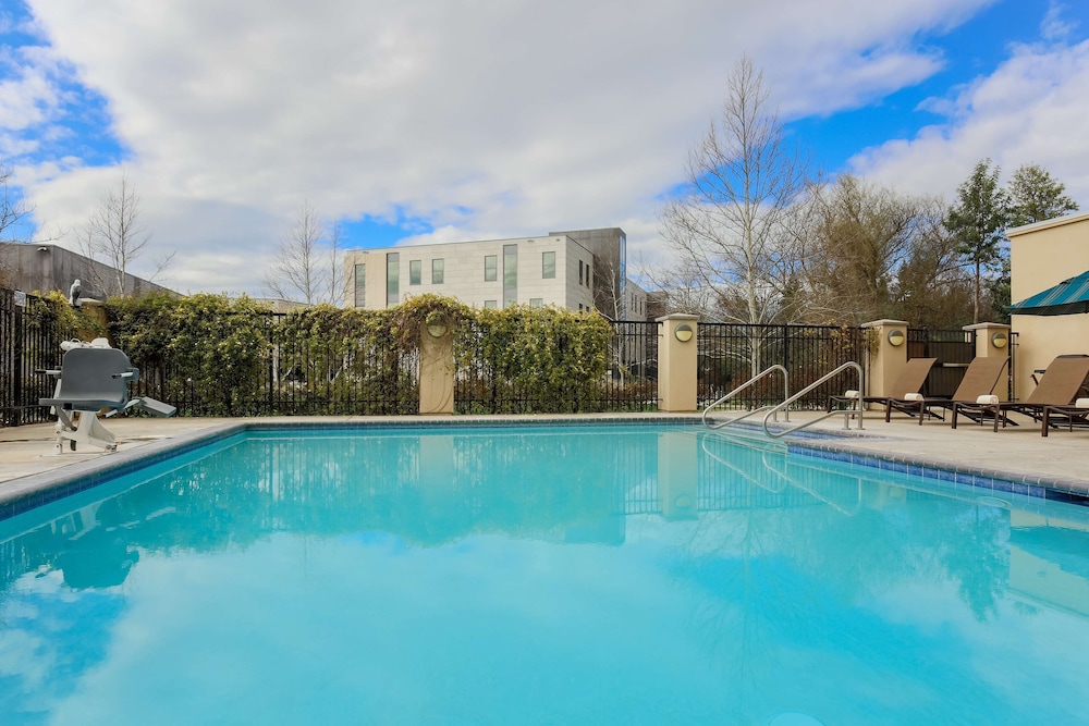 Hyatt Place UC Davis 25/50