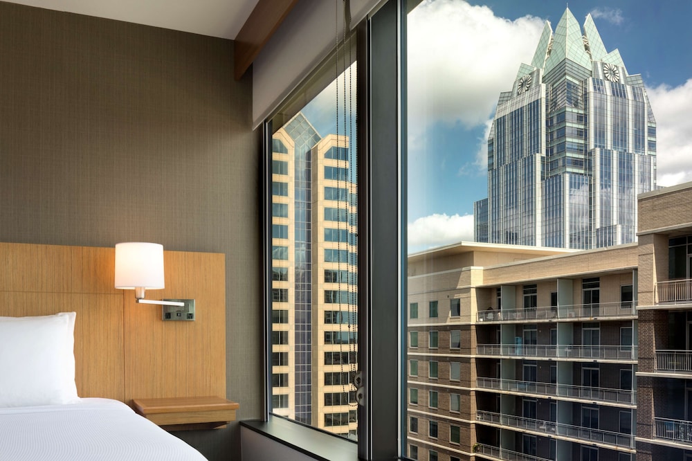 Hyatt Place Austin Downtown 67/67
