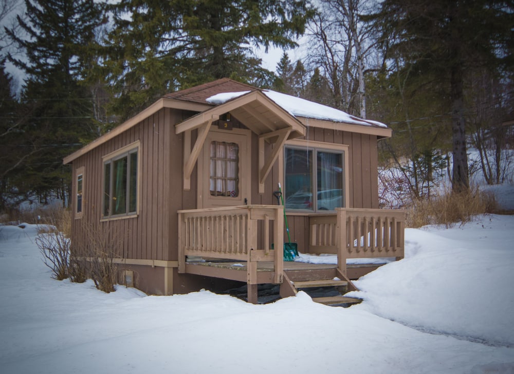 Cascade Lodge 1/50