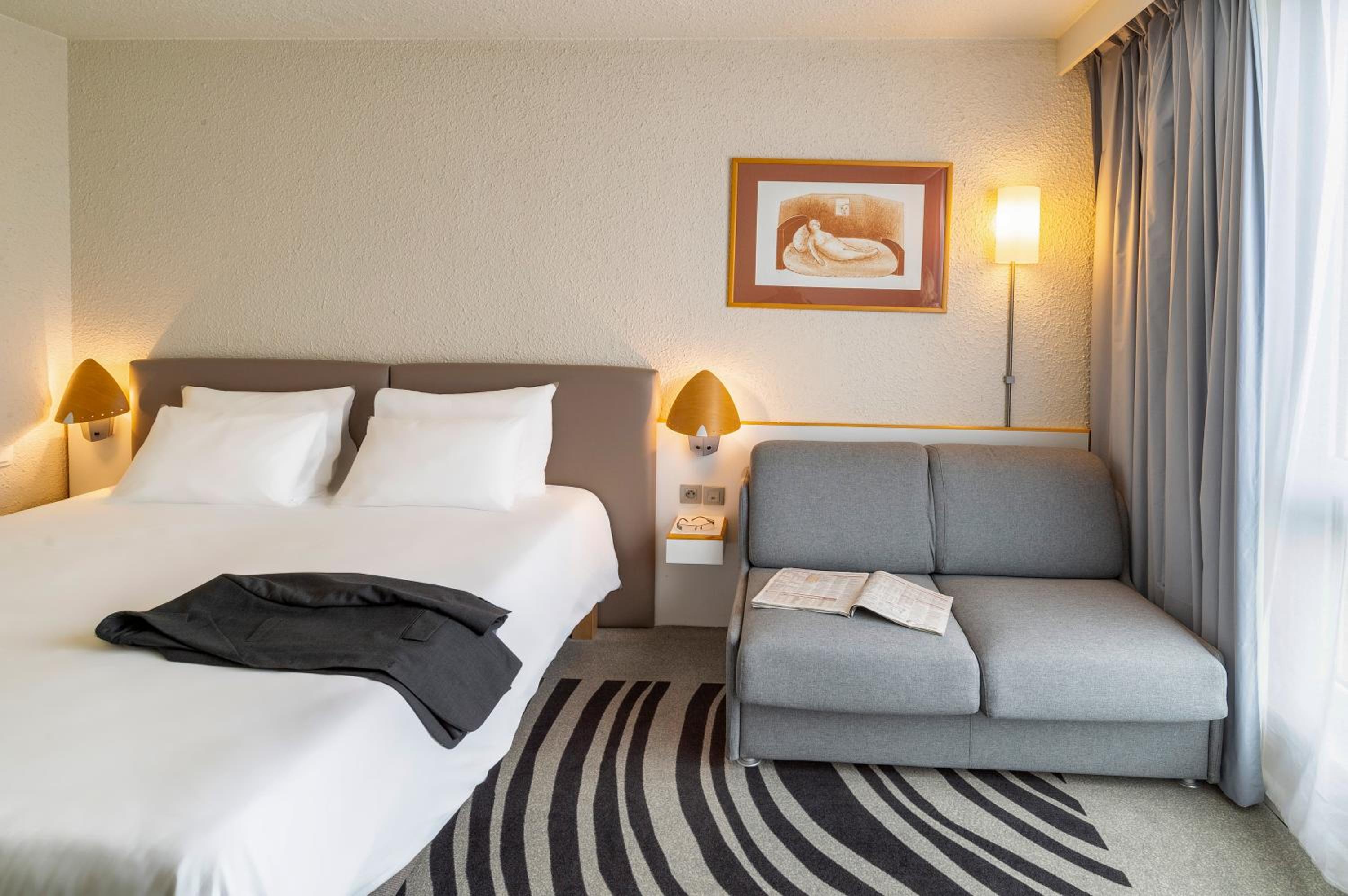 Standard, Double Bed, Sofa