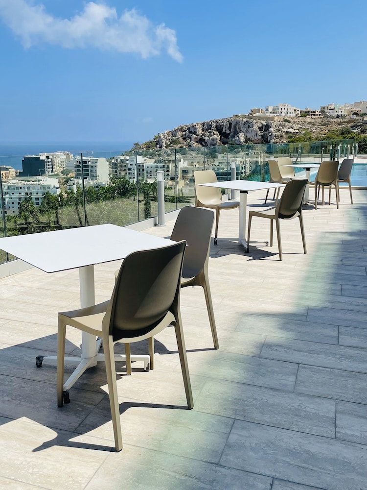 Hotel VIU57 20/36