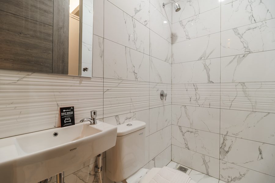 RedDoorz Plus near Senayan City 15/16