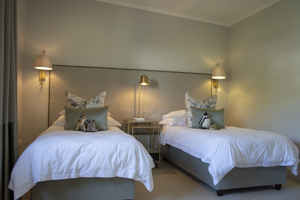 STEENBERG HOTEL 27/80