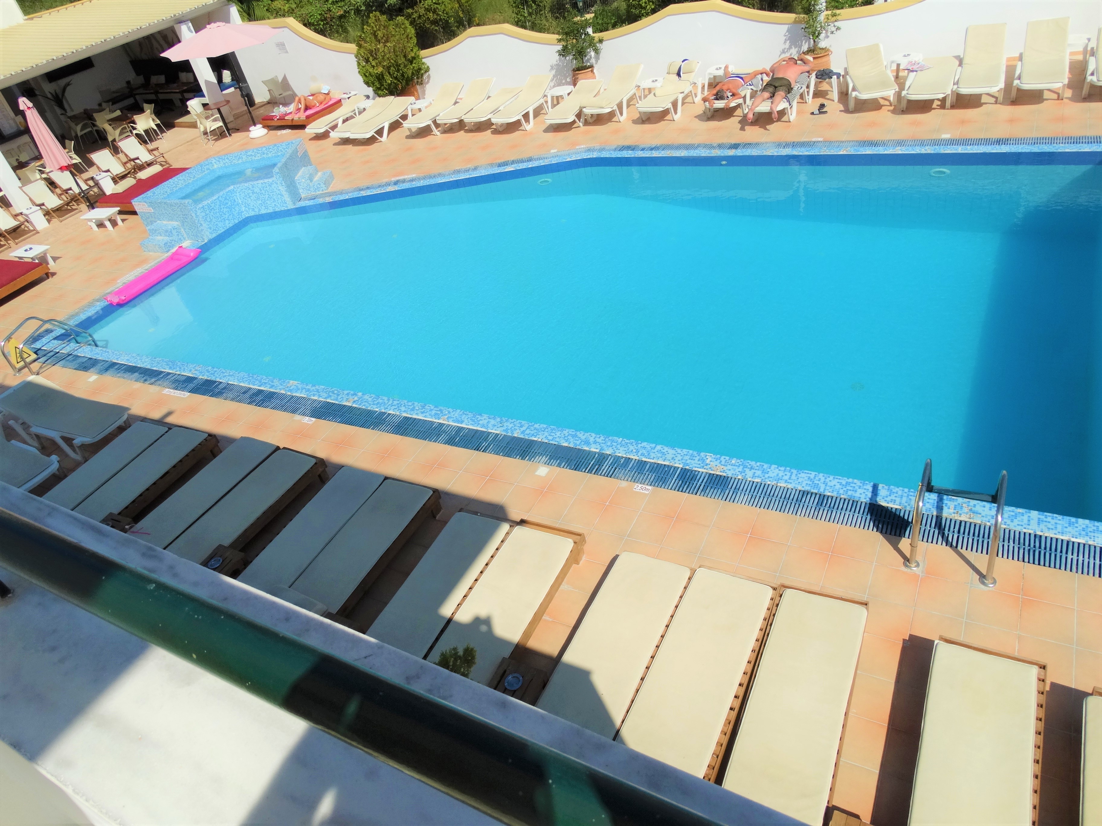 Oasis Beach Club 11/42