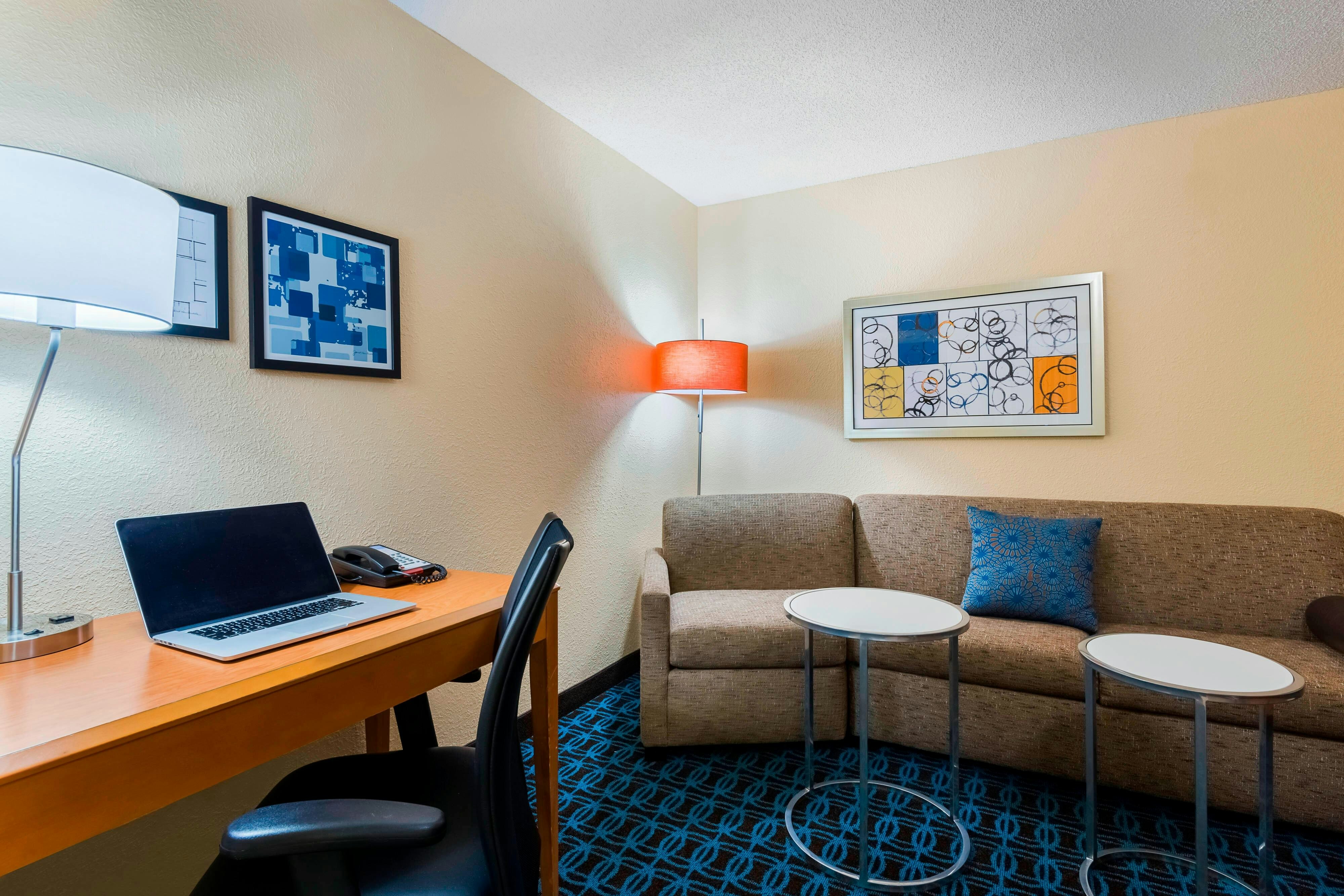 Fairfield Inn Suites By Marriott Mobile 11/12