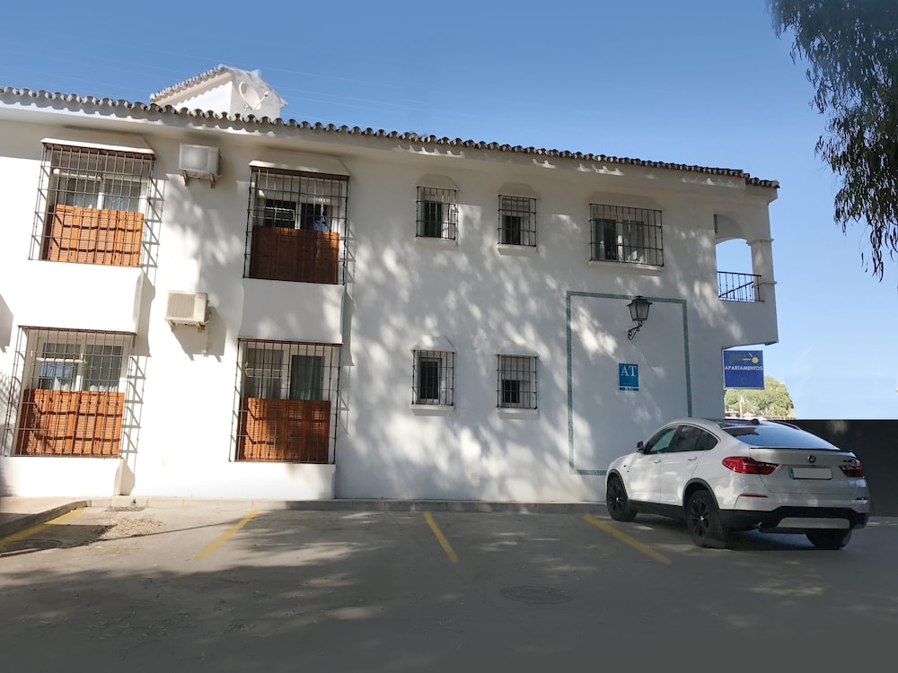 Apartamentos Turisticos La Mundial 35/48