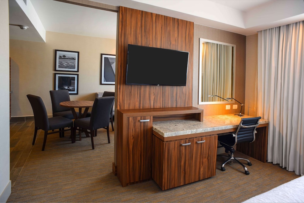 Hampton Inn by Hilton Piedras Negras 49/53