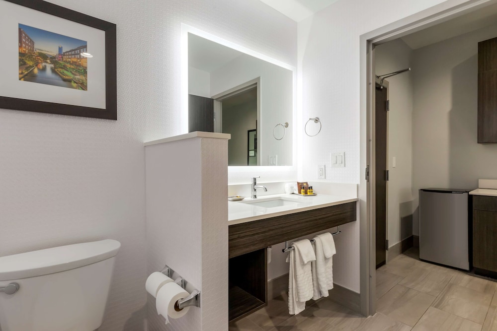 Best Western Plus Choctaw Inn & Suites 17/38