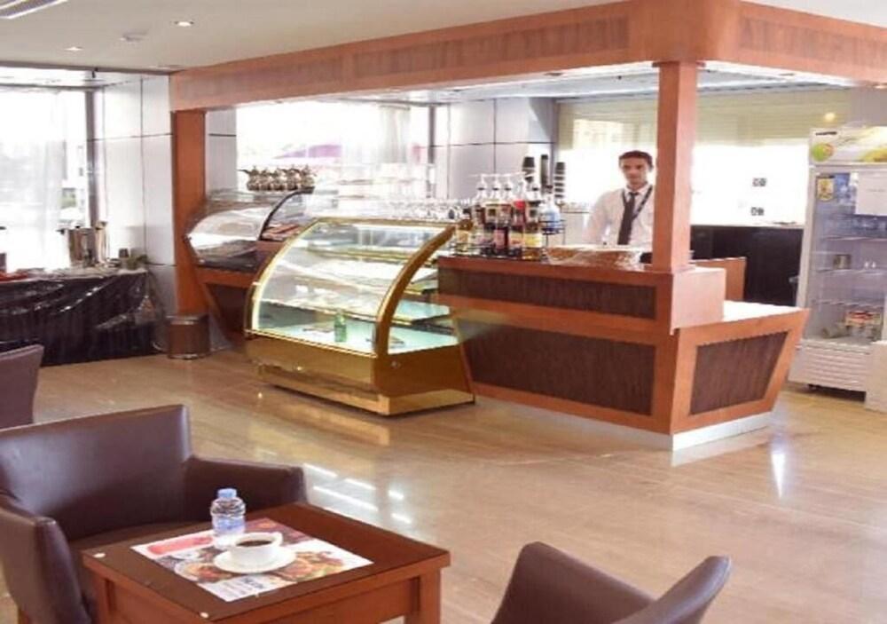 فندق أوزون(Ozone hotel) 14/21
