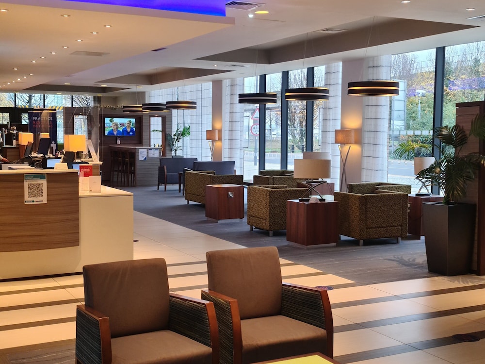 Holiday Inn Express London - Excel 42/64