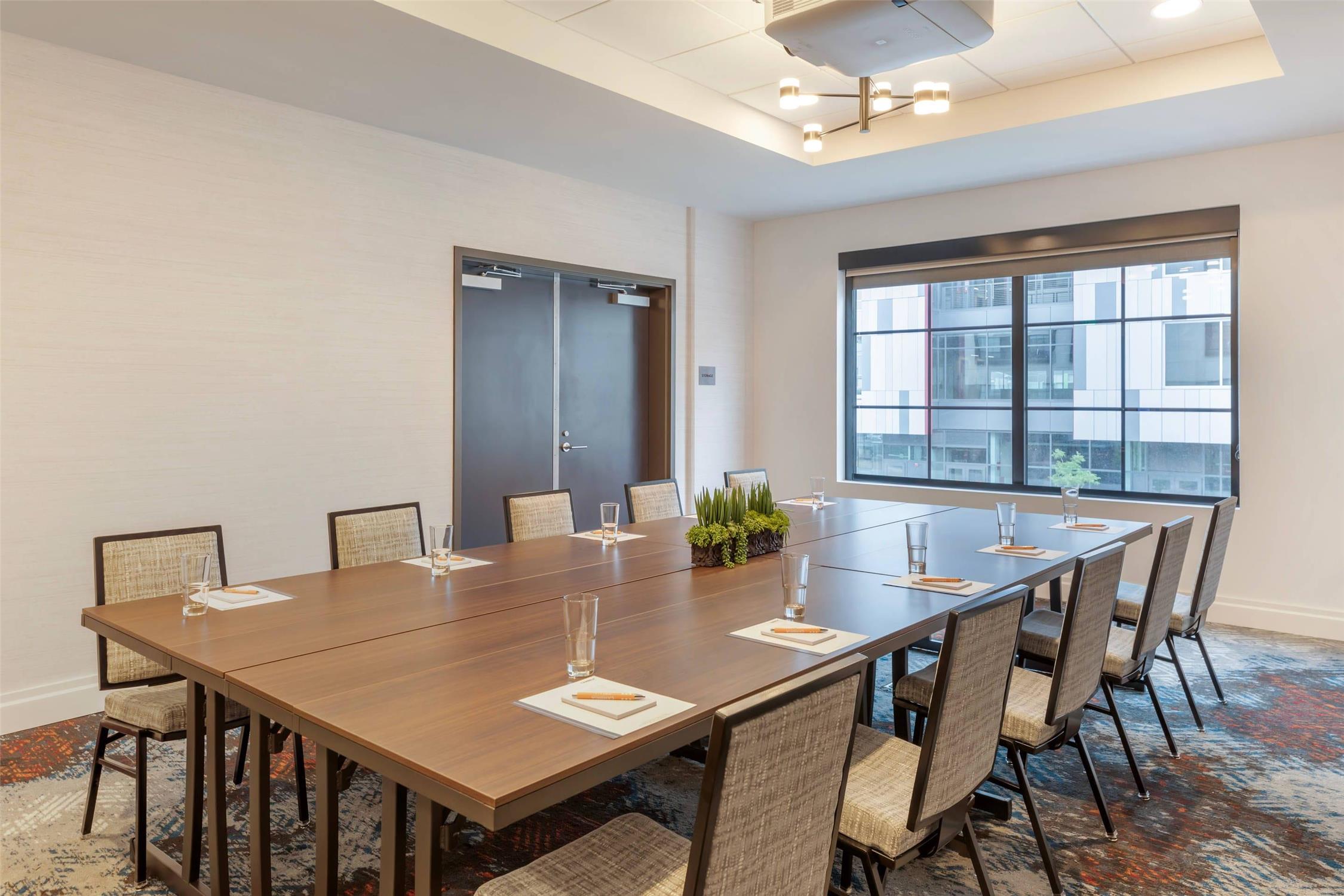 Cambria Hotel Denver Downtown RiNo CO 38/44