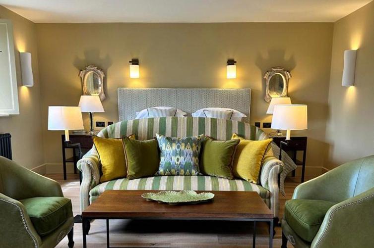 Hotel Endsleigh 21/50