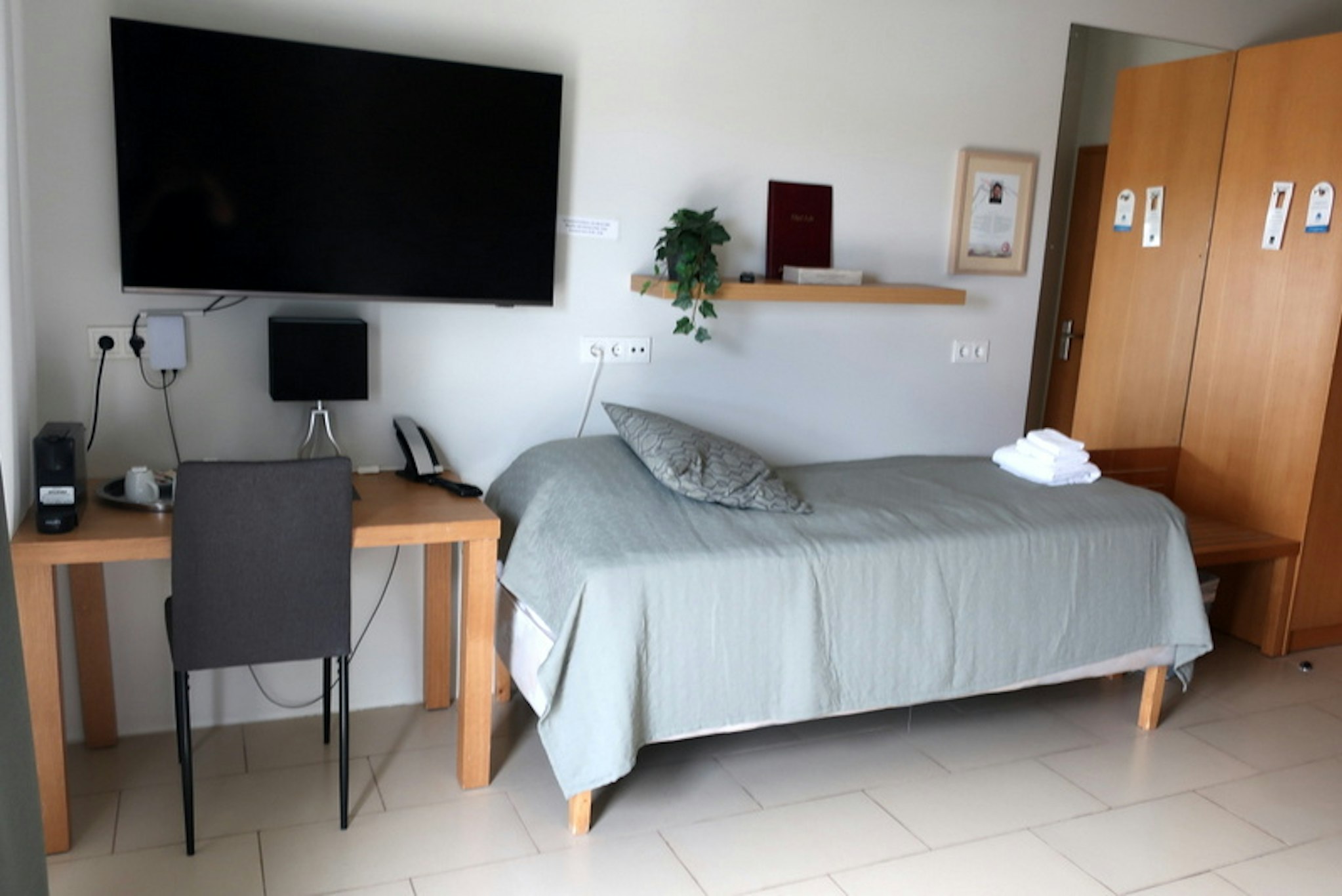 غرفة قياسية ثلاثية بحوض استحمام، Hotel Laki 2/5