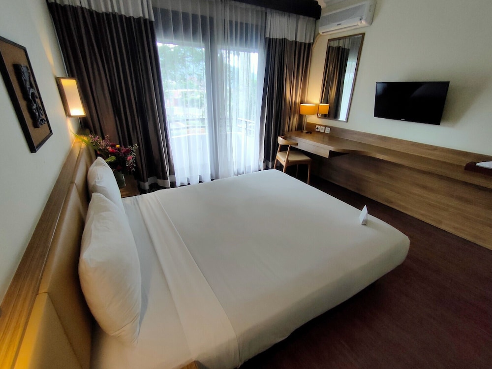El Hotel Kartika Wijaya Batu 21/57