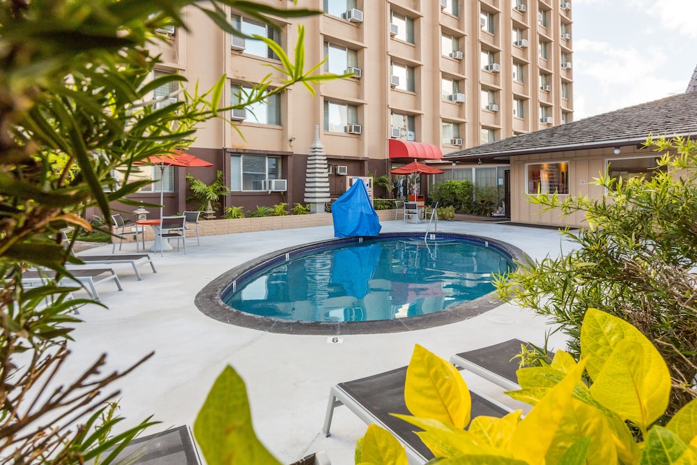 Pagoda Hotel 7/65