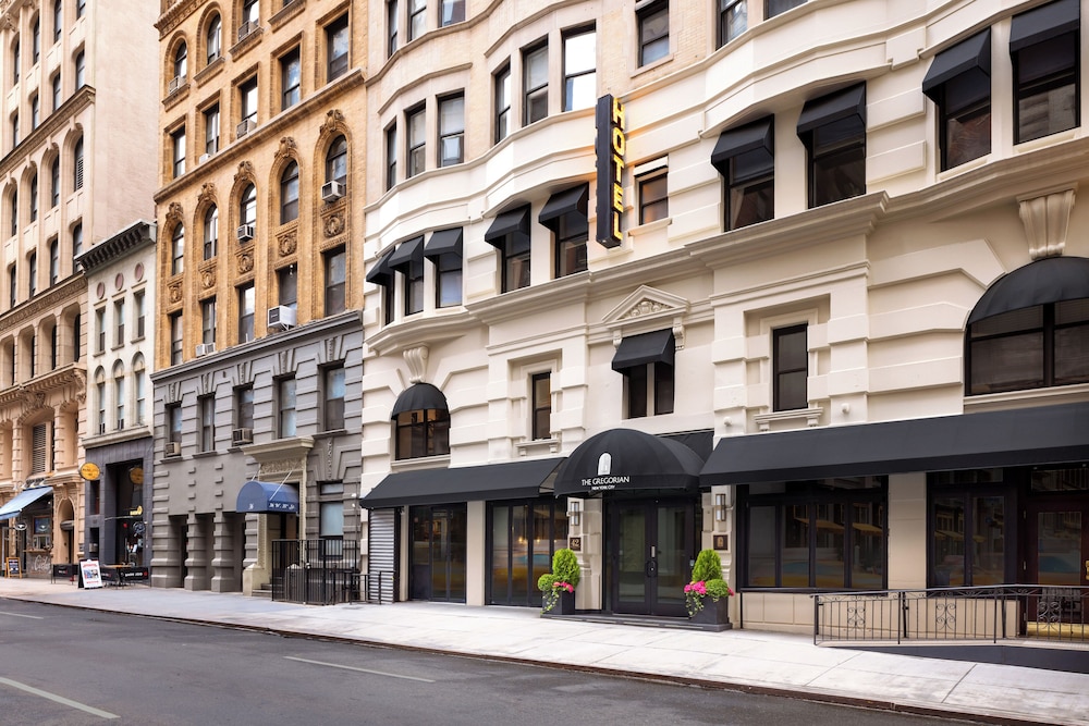 The Gregorian Hotel 5/50