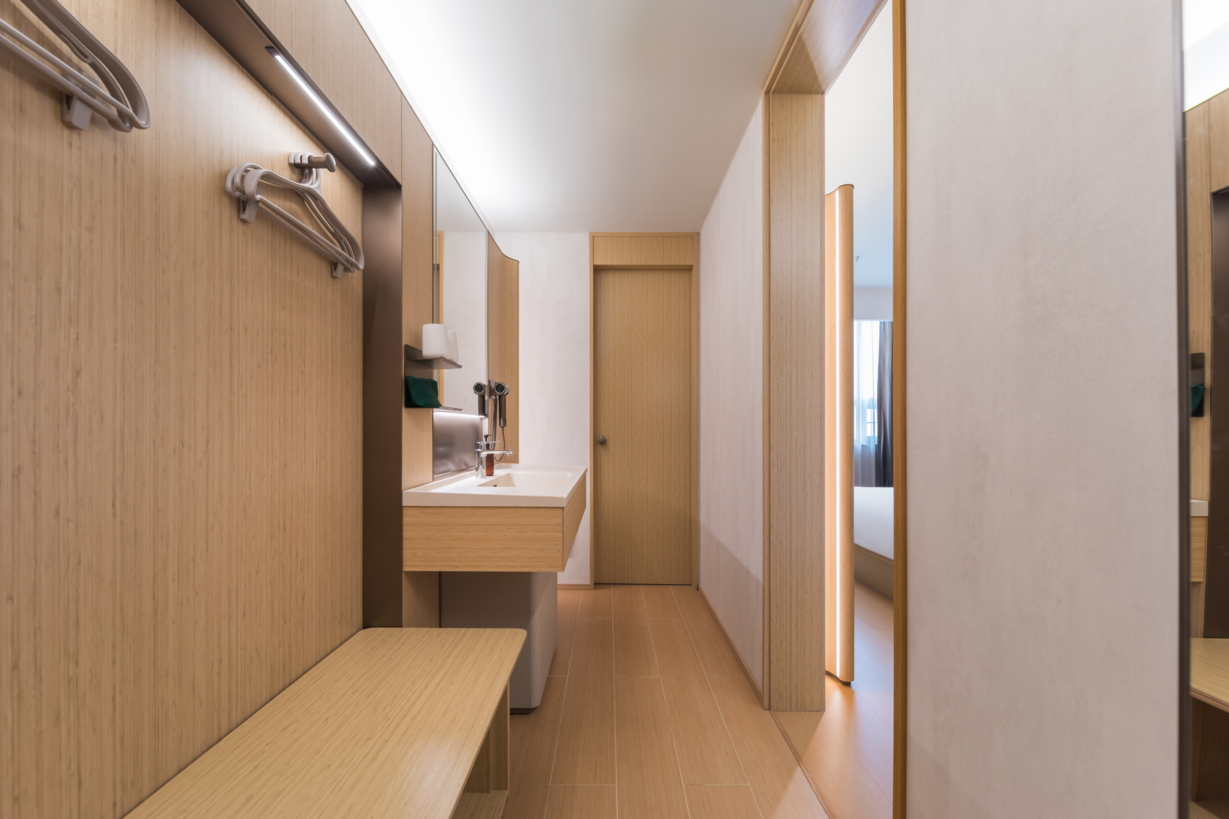 JI Hotel Shanghai Zhaojiabang 19/32