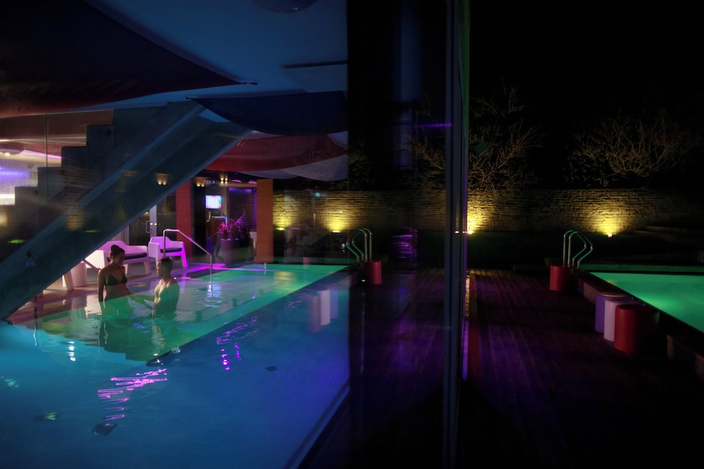 JOHAN SPA HOTEL 45/50