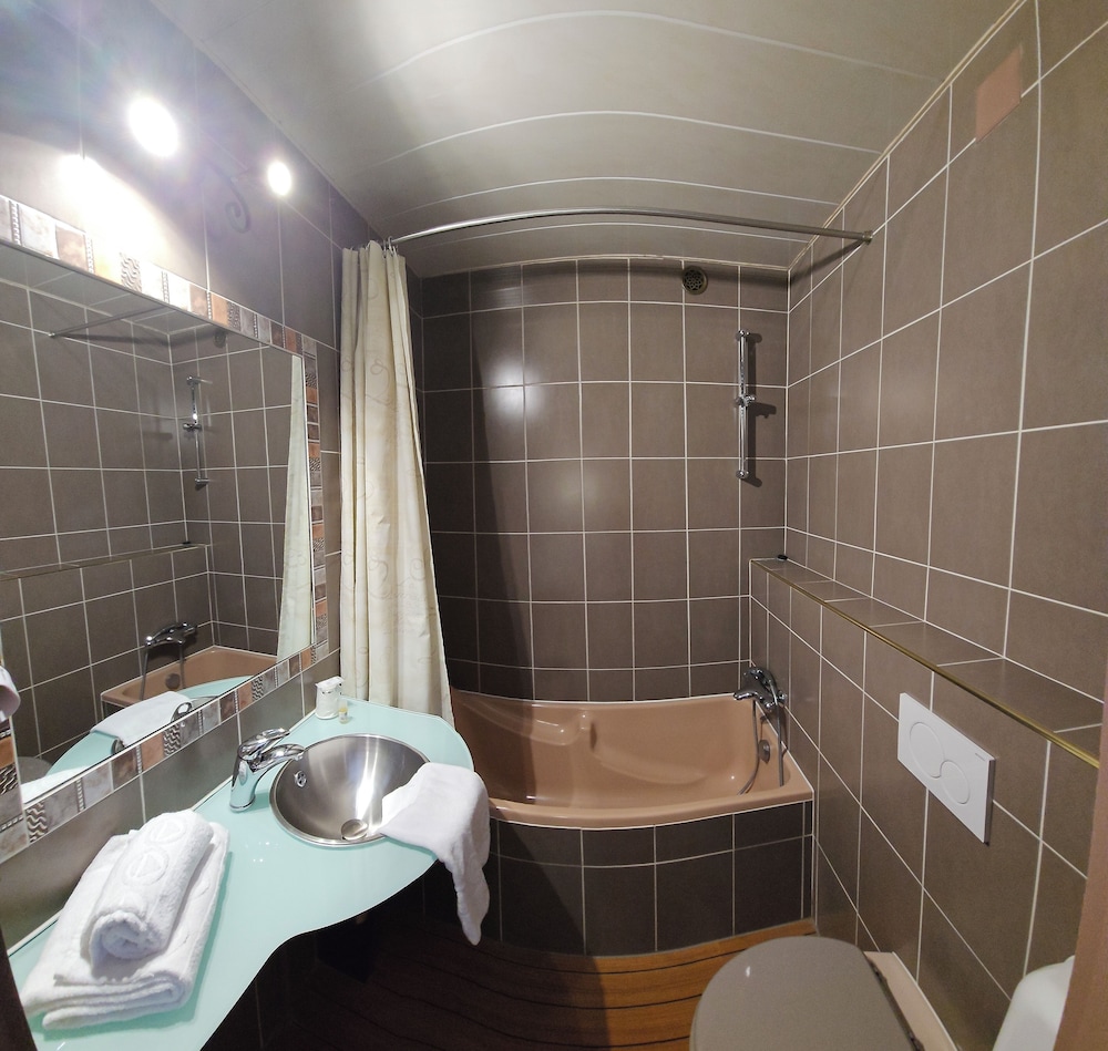 Hotel Restaurant Champ Alsace 37/40