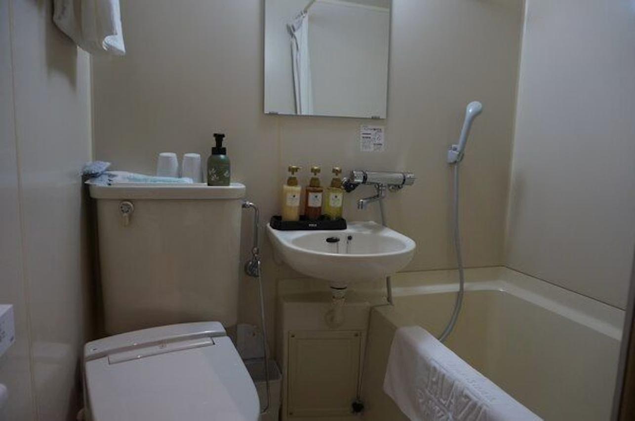 Hotel Crown Hills Arakawaoki 40/40