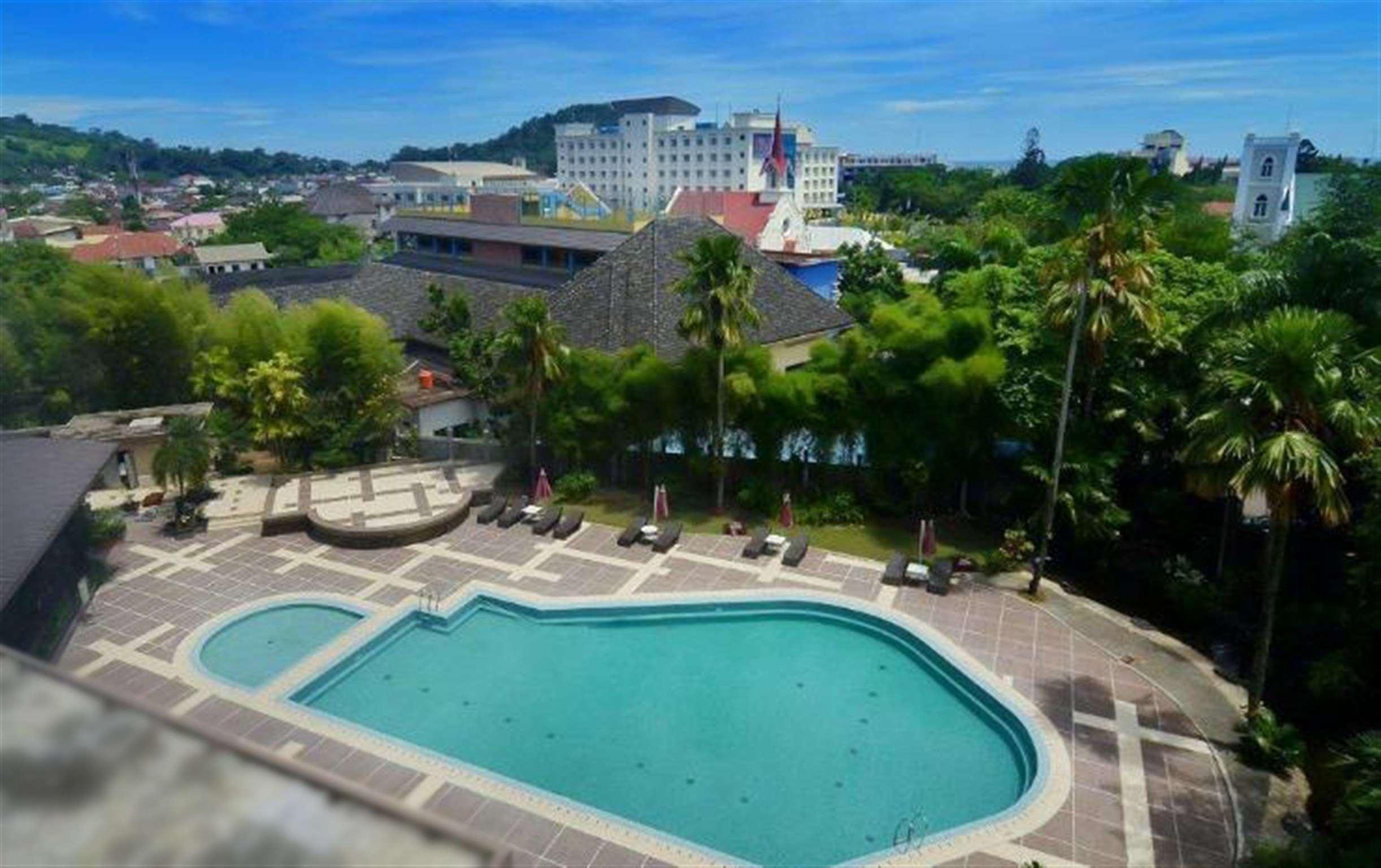 Kyriad Bumiminang Hotel 29/31