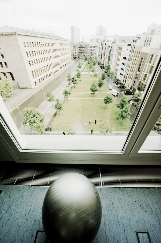 ARCOTEL John F Berlin 37/65