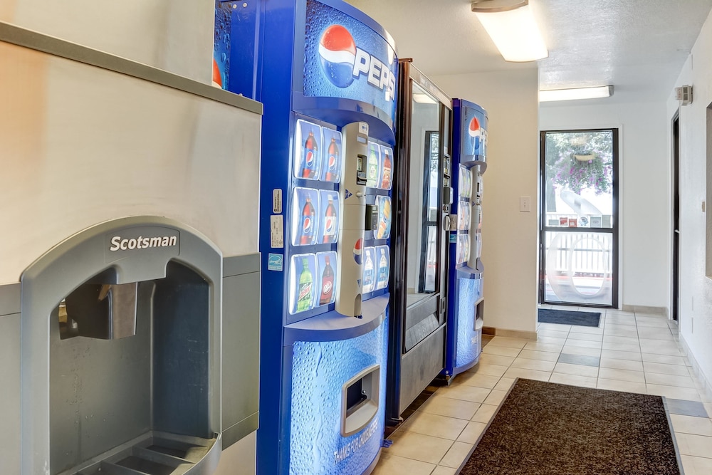 Motel6 Eugene, OR - South Springfield 32/44