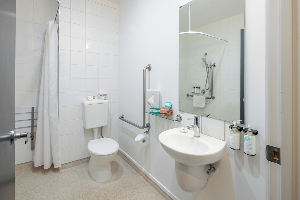 Heartland Hotel Auckland Airport 62/63