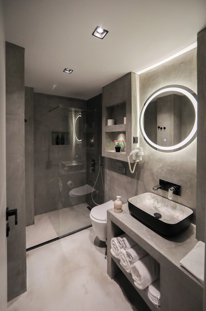 Dove Hotel 23/47