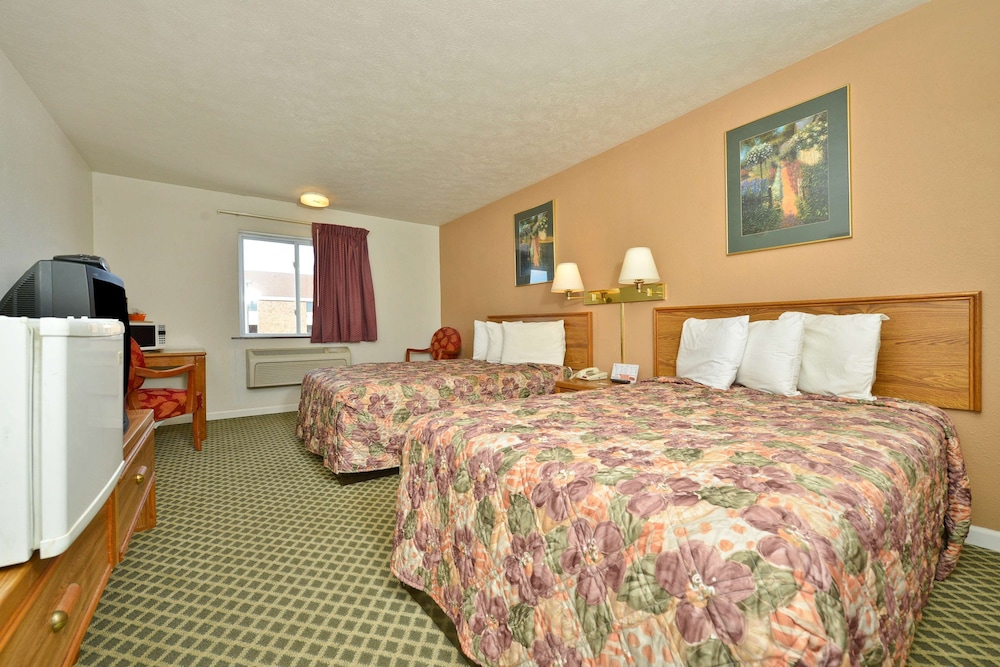Americas Best Value Inn Marion IL 17/35
