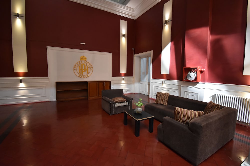 Plaza Hotel 5/50